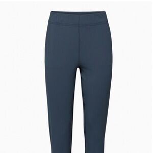 Aritzia The Group Weekender Pant